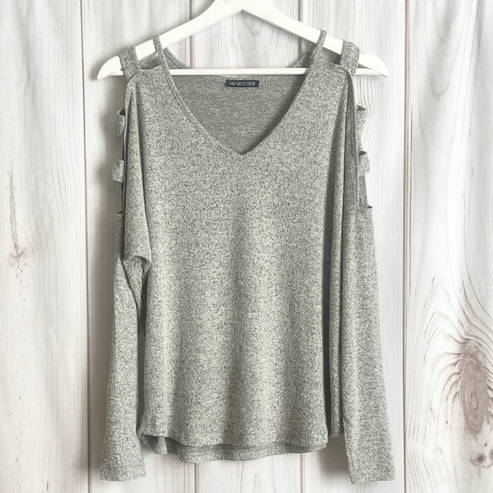 Silver Knit Top - Picture 7 of 8